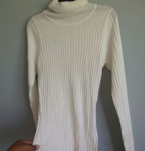 White turtleneck sweater